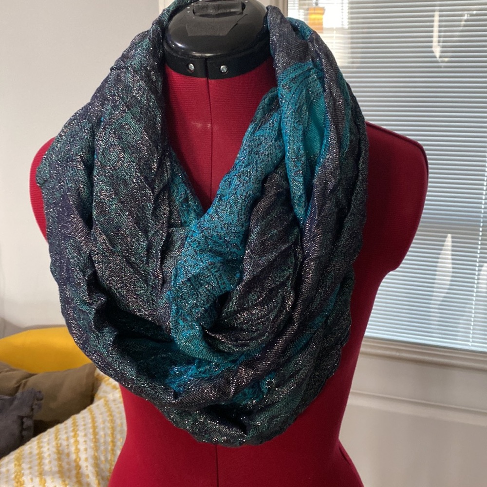 Xfinity Scarf